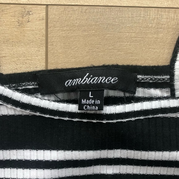 Square neck striped dress - Picture 4 of 4